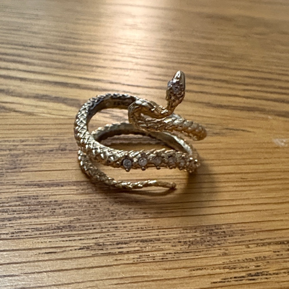 Kendra Scott Gold Phoenix Wrap Ring - Picture 3 of 3